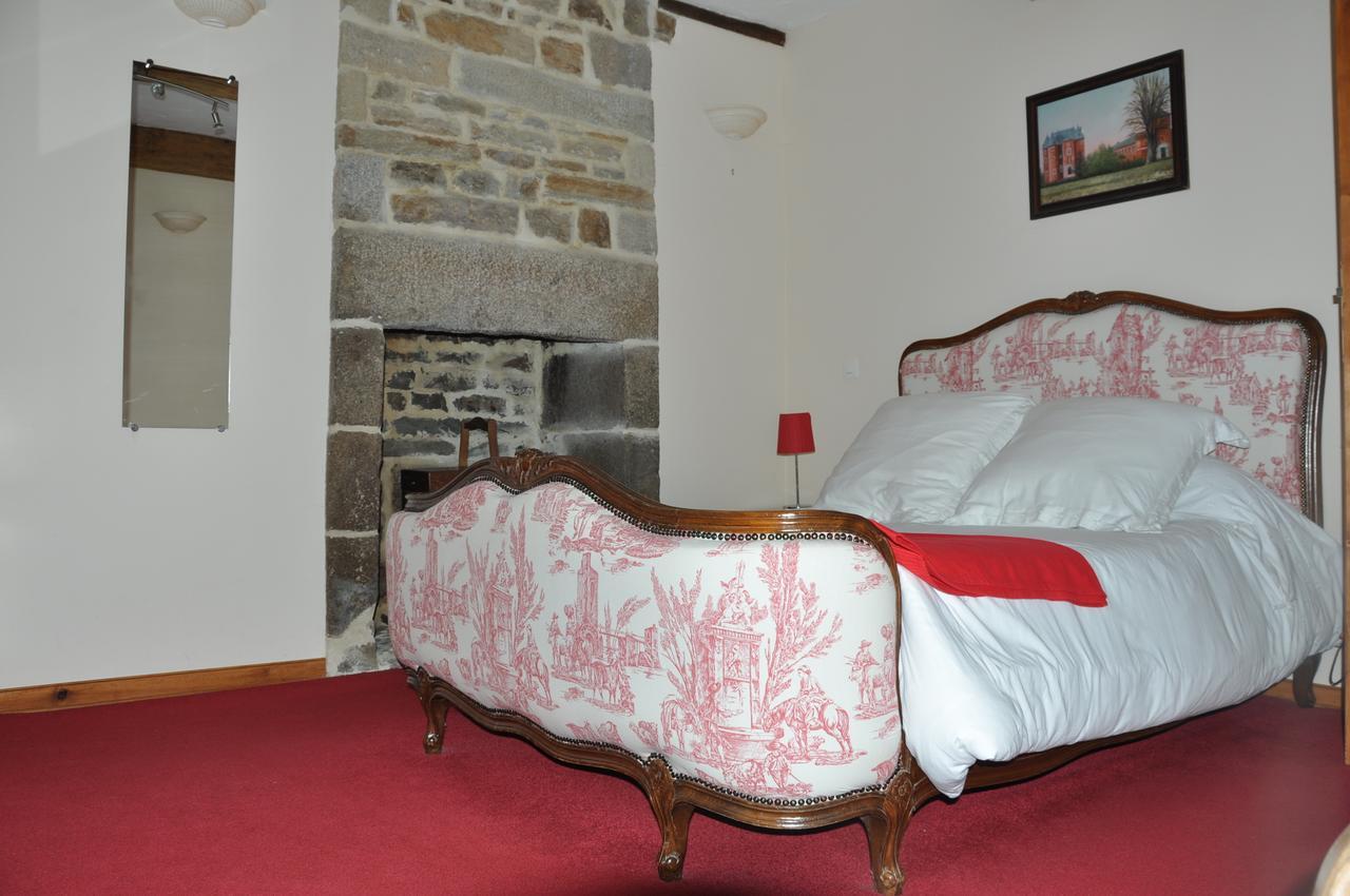La Ferme De Montaigu Bed & Breakfast Room photo