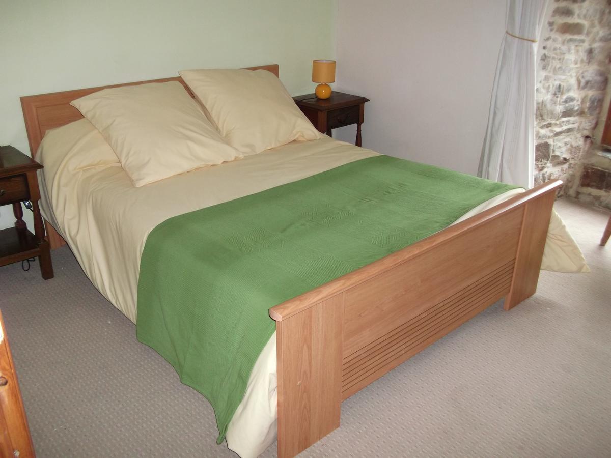 La Ferme De Montaigu Bed & Breakfast Room photo